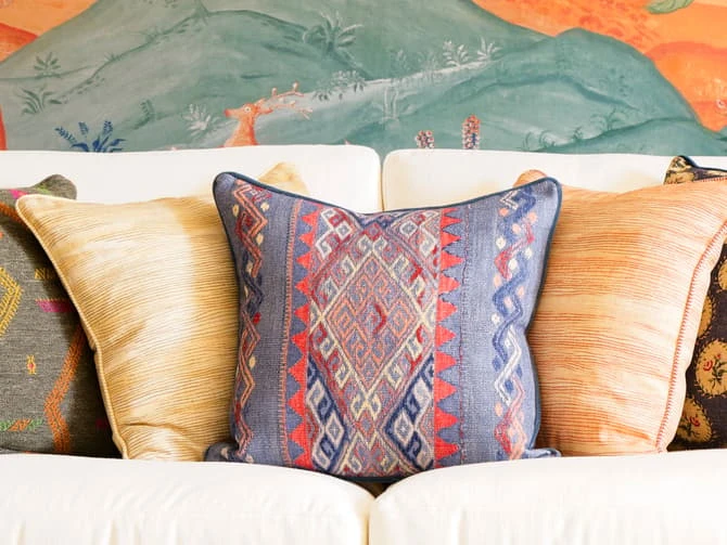 Cushion with intricate print in denim Cushion With Intricate Print In Denim -Andrew Martin Store 1095977 ru534f 1