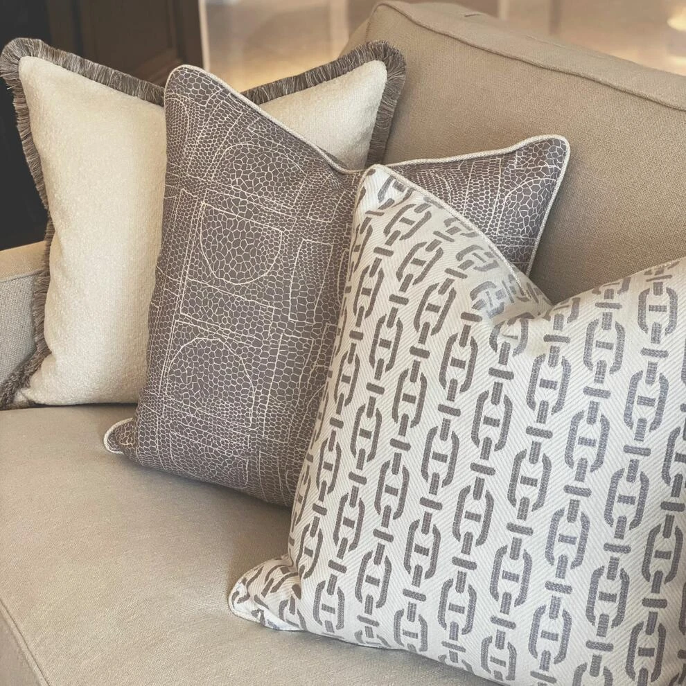 Burlington Cloud Cushion Burlington Cloud Cushion -Andrew Martin Store 215092 burlington curzon huntsman